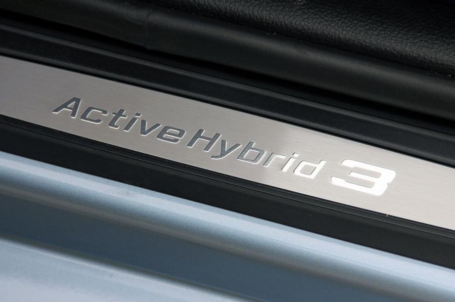  BMW ActiveHybrid 3 2013 года  (фото 9 из 43)